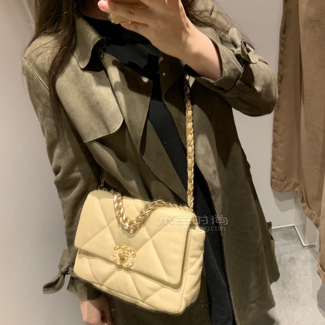 【香奈儿19包】chanel 19bag手袋小号26cm 裸米杏