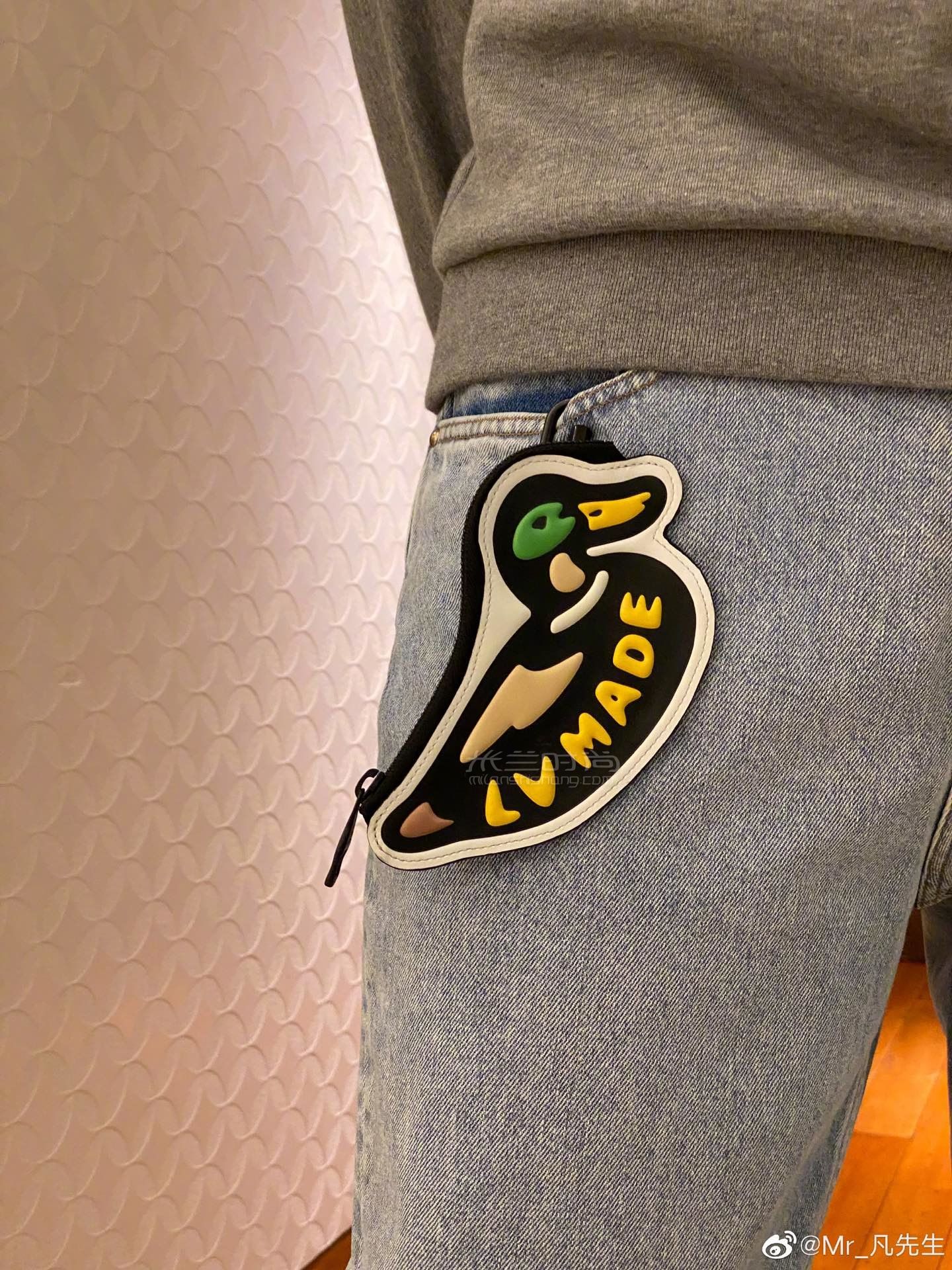 lvnigo联名系列小鸭挂件humanmade小鸭子挂饰lv零钱包图片价格