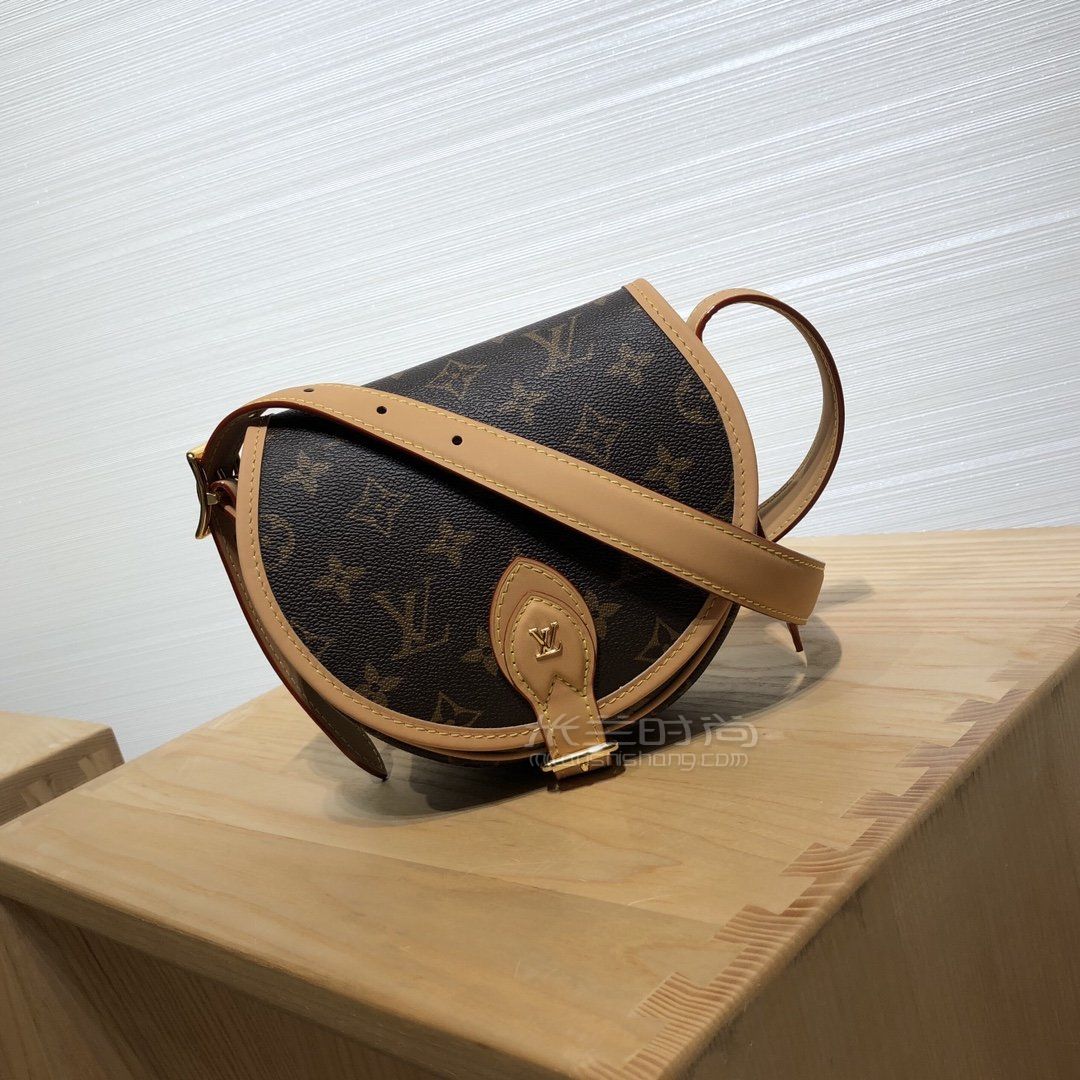 【lv马鞍包】路易威登新款tambourin老花印花马鞍包单肩斜挎包女包m4