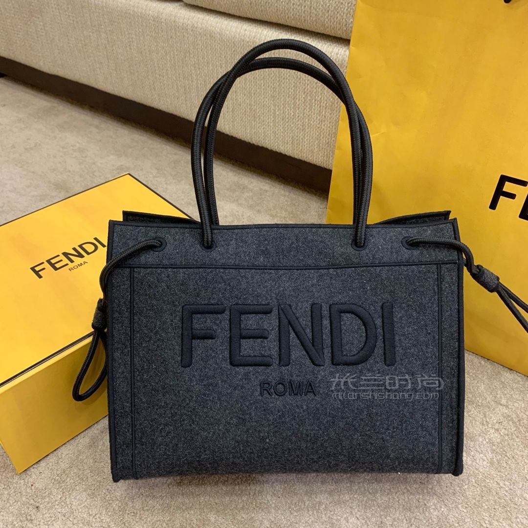 小号fendi California Sky 加州天空漫画家的速写时尚shopper 托特包 米兰时尚包包网