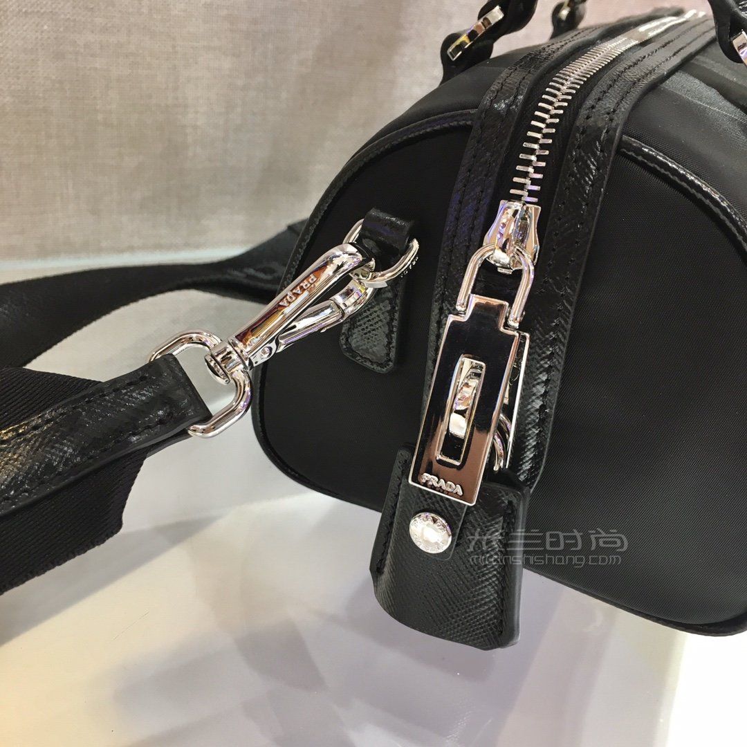 PRADA バッグ　※顧客限定激レア org.jpg