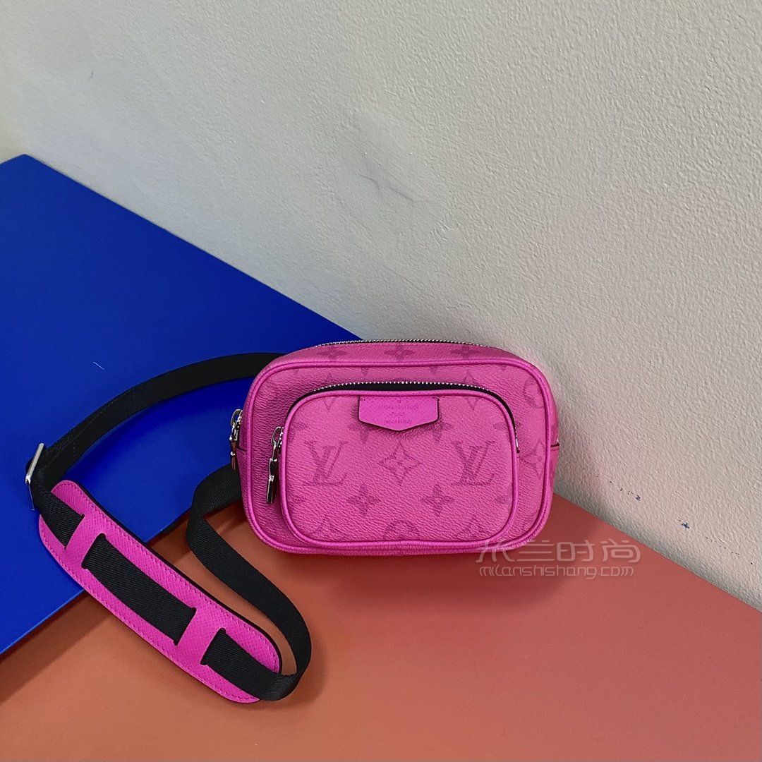 lv路易威登相机包玫红outdoor单肩迷你相机包m30755m30781