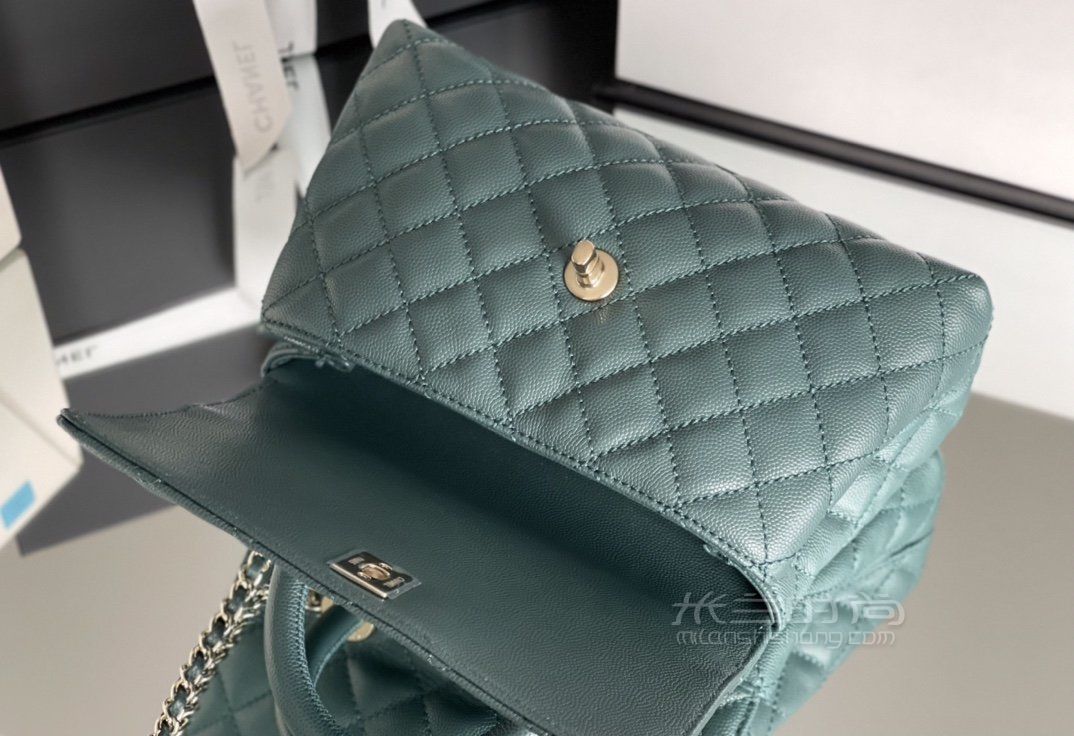 coco handle小号青松绿牛皮手腕 牛皮鱼子酱金扣 24cm_米兰时尚包包网