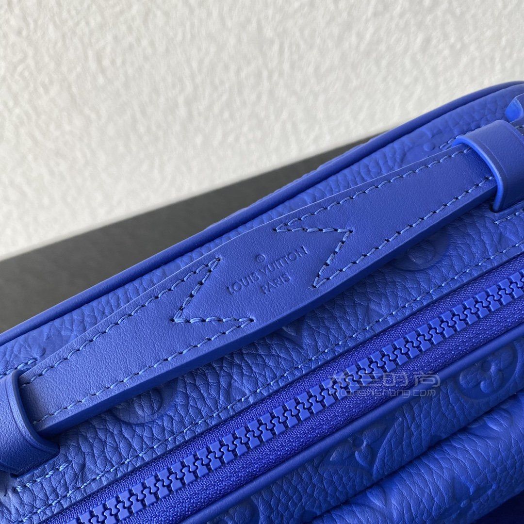 lv邮差包s lock sling男士单肩包邮差 电光蓝牛皮压花m45863_6