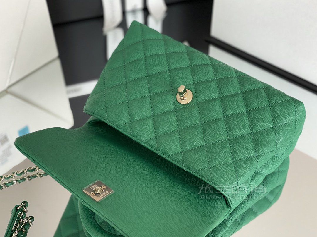 香奈儿chanel coco handle小号绿色牛皮手柄24cm细颗粒绿色牛皮鱼子酱_ 
