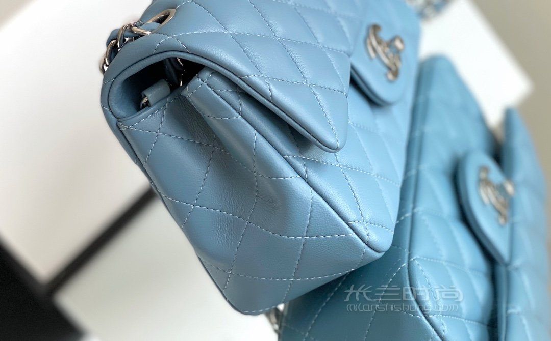 香奈儿cf 大mini羊皮 chanel classic flap云雾蓝银扣 cf20cm_17