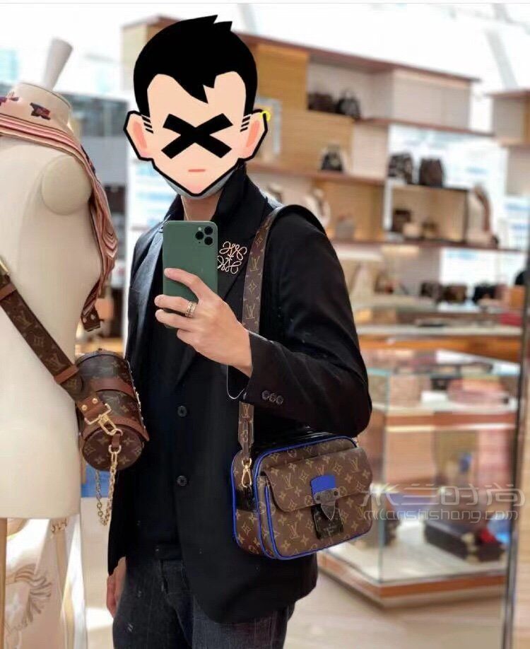 lv邮差包s lock sling男士单肩包邮差 老花帆布拼电光蓝m45863_15