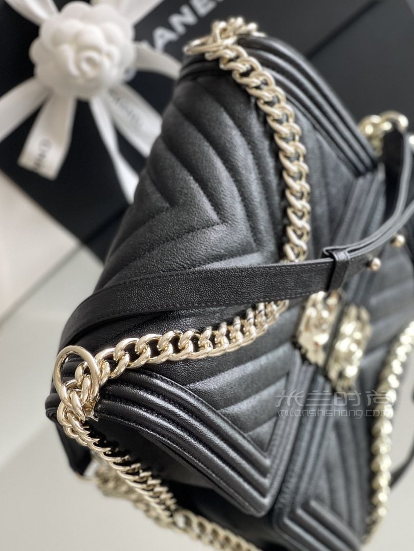 25中号复古包 黑色v纹浅金 水洗芝麻纹法国进口沙菲线_米兰时尚包包网