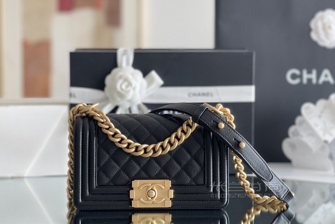 小号复古包 菱格鎏金金扣 黑色鱼子酱意大利专供皮料_米兰时尚包包网