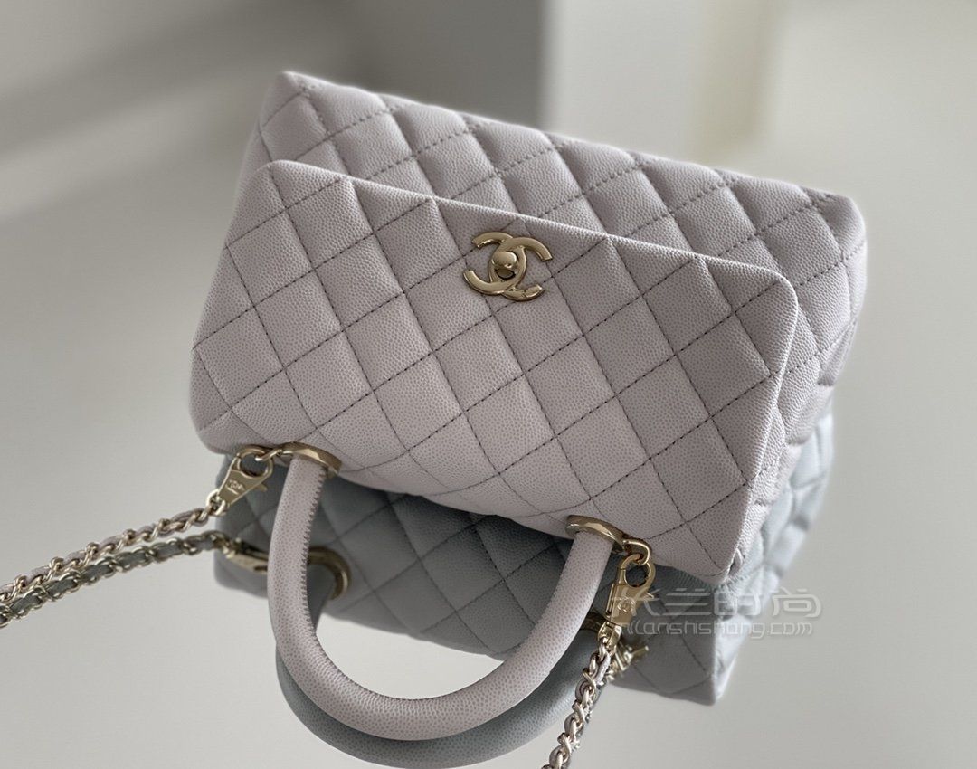 chanel coco handle手提包 小号奶灰色链条单肩包 原厂牛皮经典通勤包