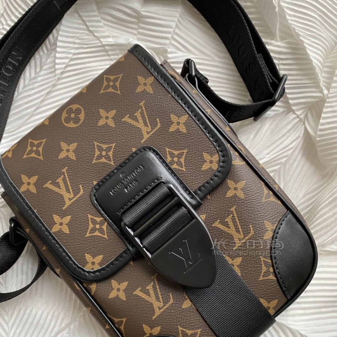 lv路易威登 2022男士s lock竖版老花帆布牛皮单肩包m81522_17