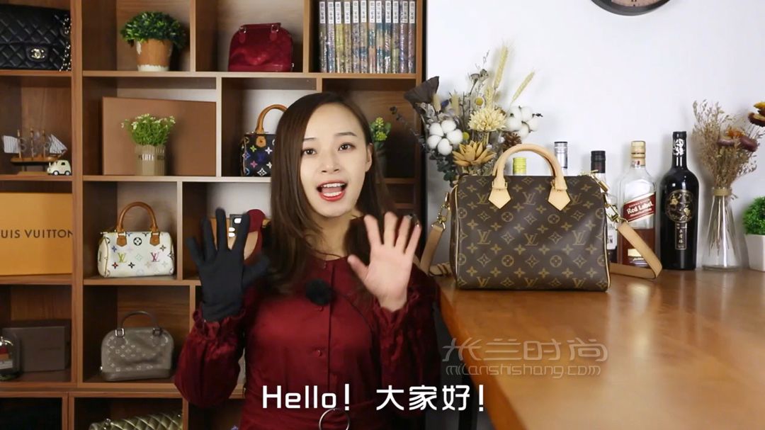 LV speedy 25 测评 呀 这个包包个人觉得很适合妹子们的第一只奢侈品包 原因