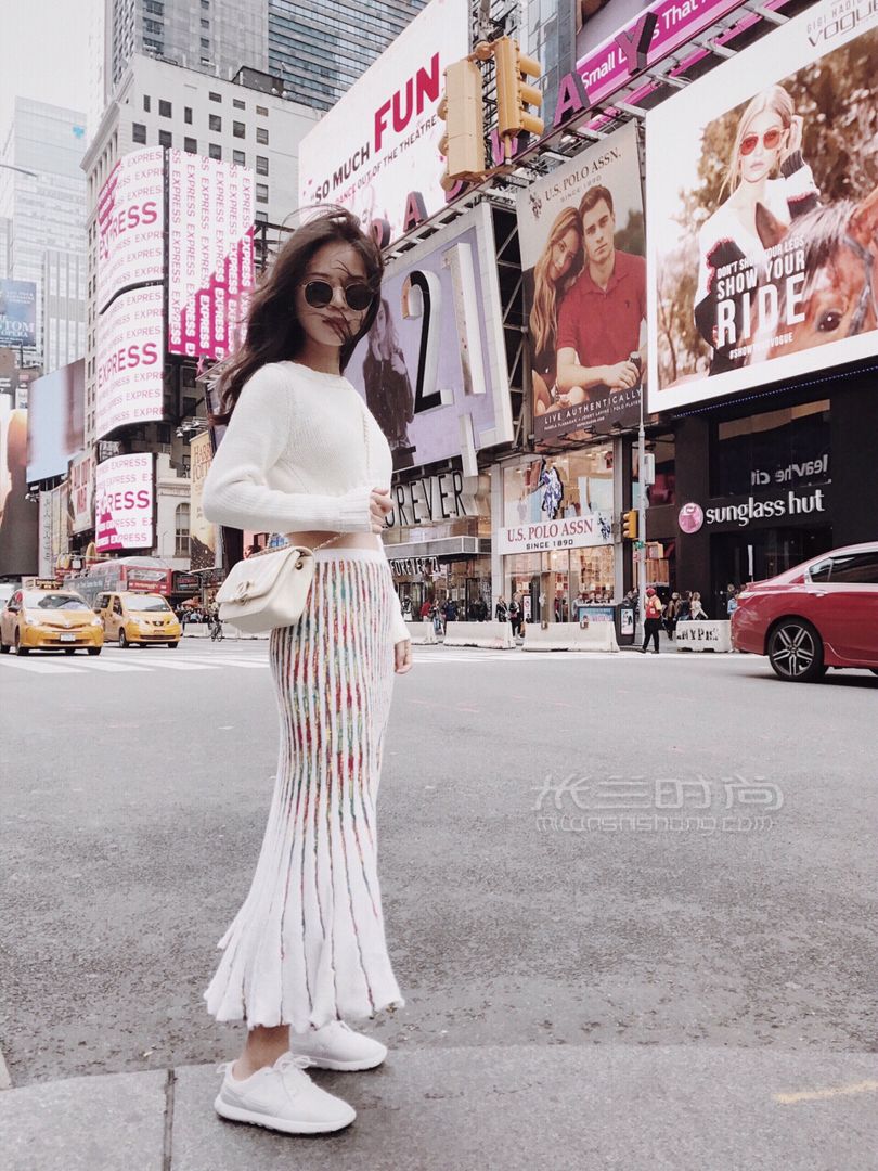 香奈儿包包Chanel 米白色链条包 (6)