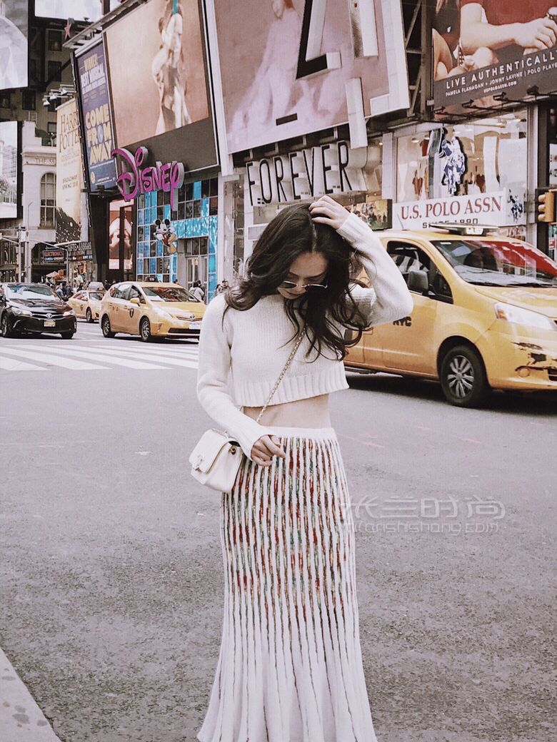 香奈儿包包Chanel 米白色链条包 (5)