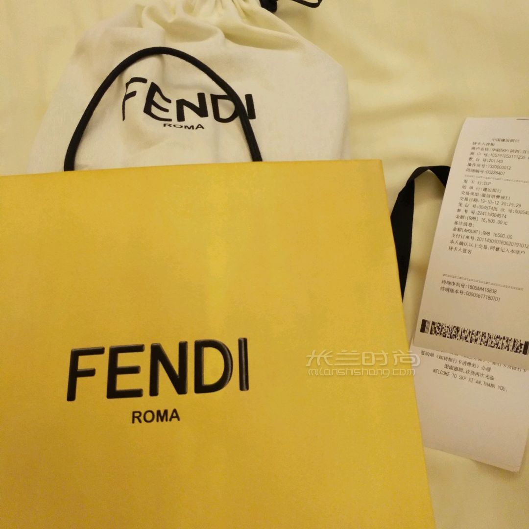 65_Fendi19年秋冬新款 kan u 老花包_箱包_时尚 (3)