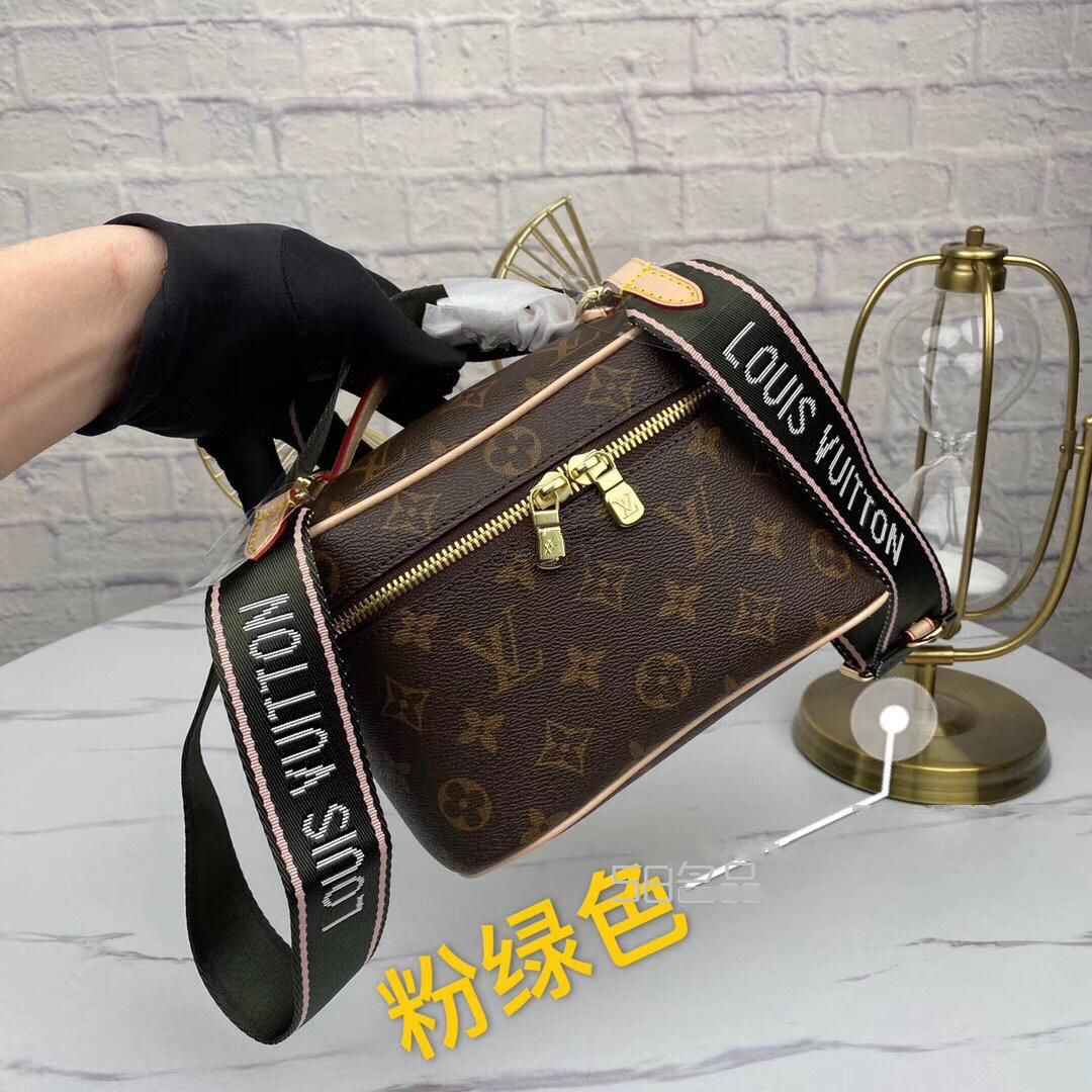 Lv化妆品包,lv与gucci_18