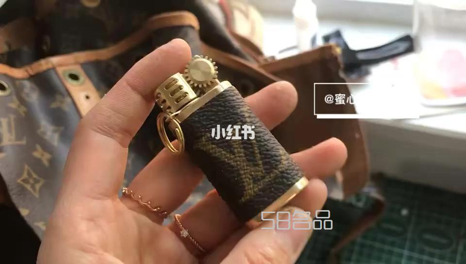 LV拆包 白三彩手机壳,lv n51192_1