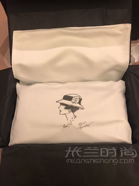Chanel cf 中号 第一个香奈儿包包～ 5／13／2018购于海港城Chanel～_4