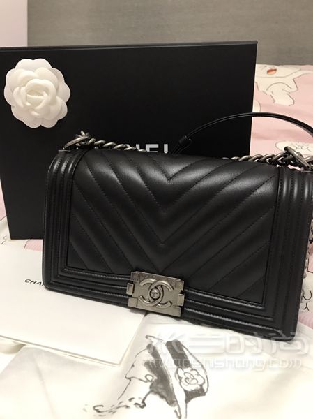 香奈儿chanel leboy中号牛皮斜条纹山形纹_4