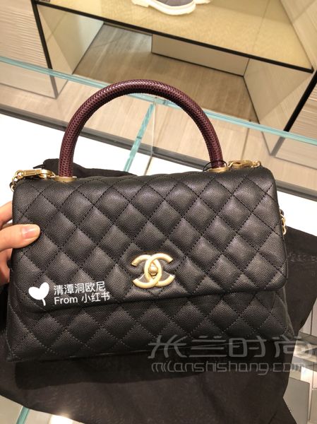 Coco Handle 黑金荔枝皮 蜥蜴柄中号 韩国免税_4