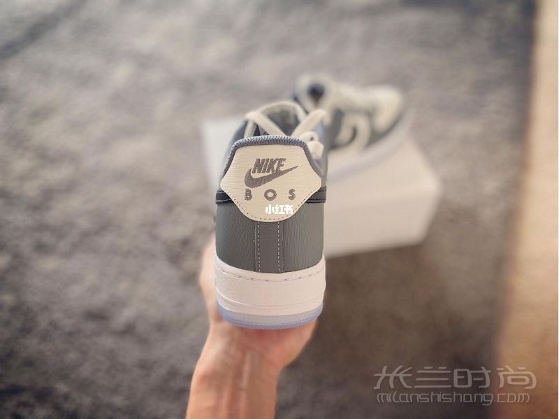 美国官网NIKE ID定制 高级灰耐克怎么样_7