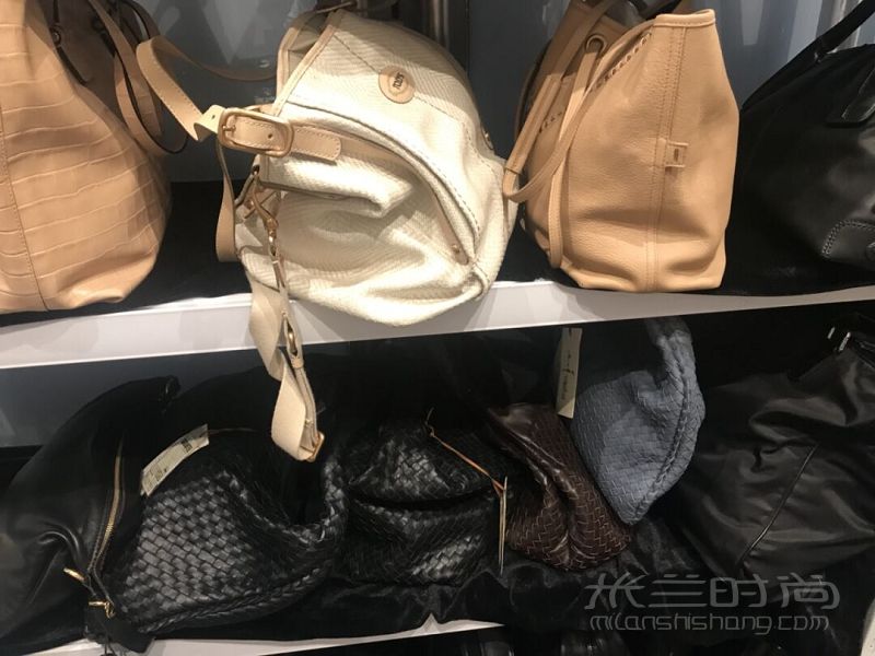 魔都探店Gucci Prada通通一折起的快闪折扣店！_7