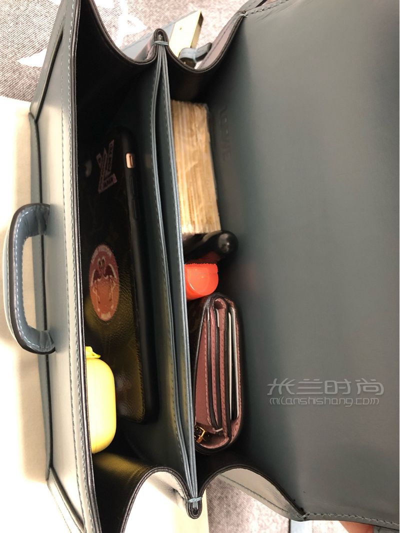 天津佛罗伦萨小镇也太便宜了叭！moussy怎么样_4