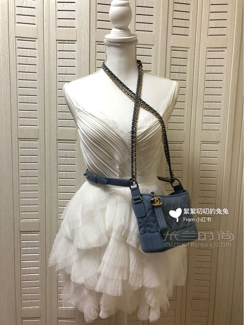 CHANEL流浪包雾霾蓝背法展示1上篇 背了一个多月了写下使用感受_3