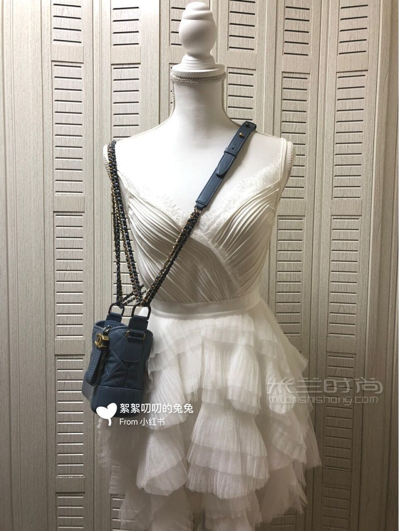 CHANEL流浪包雾霾蓝背法展示1上篇 背了一个多月了写下使用感受_8