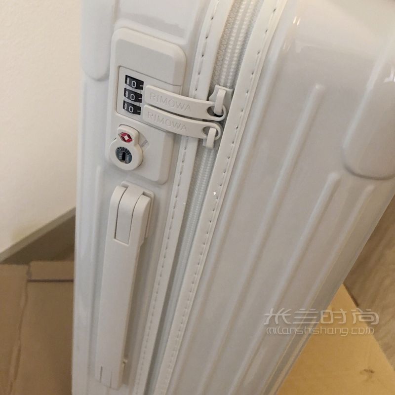 RIMOWA日默瓦Essential系列小白登机箱开箱记录_5