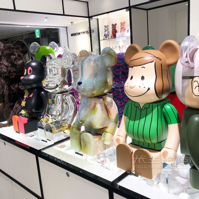 日本bearbrick专卖店 潮玩积木暴力熊_4