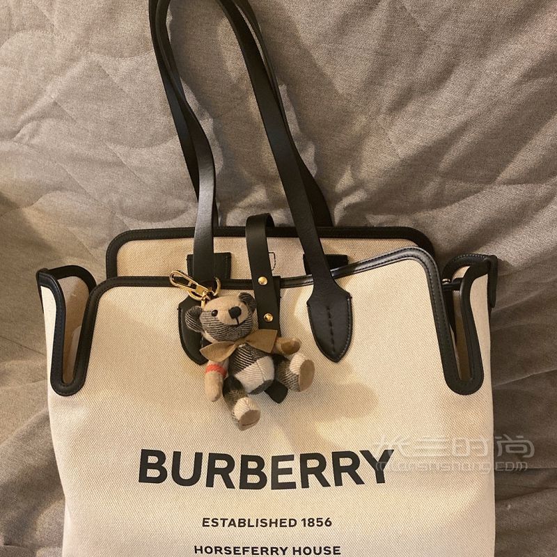 Burberry托特包与小熊-博柏利怎么样_1