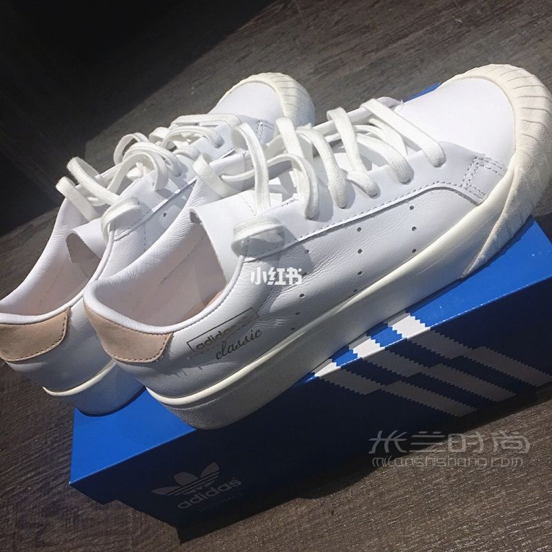 适合春夏搭配的鞋子adidas_2