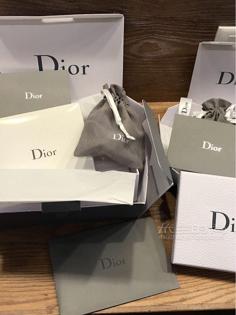 Dior官网购买赠品 Dior官网2020年活动_4