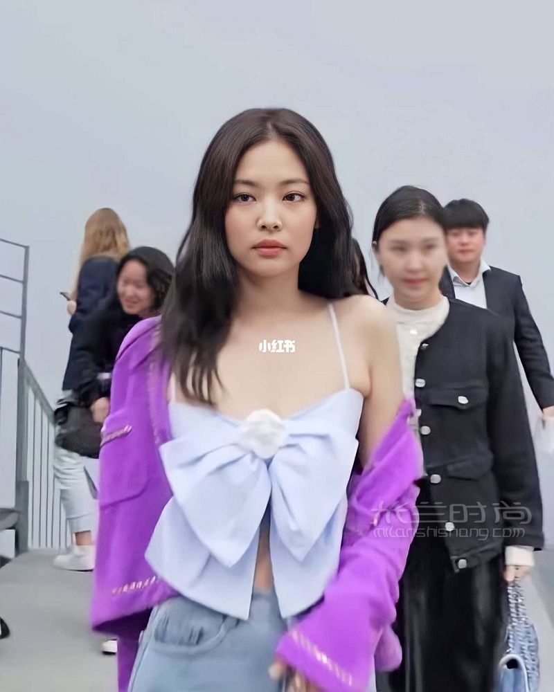 香奈儿妹妹Jennie这套衣服我只记得妮妮_2