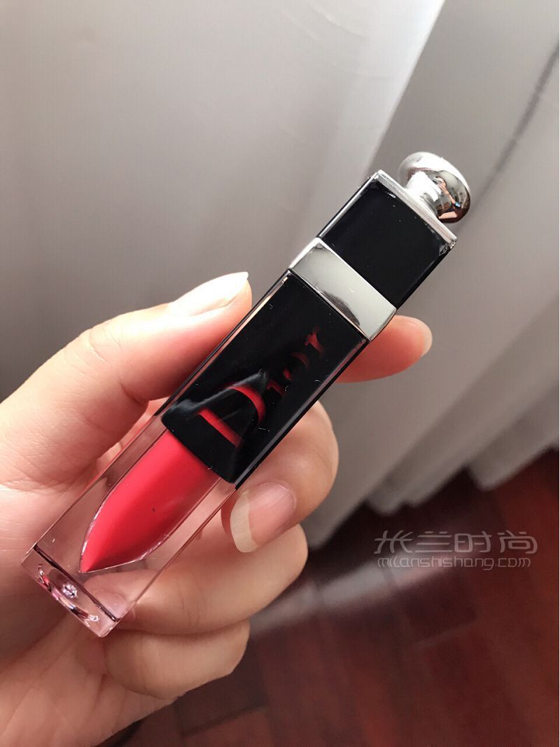 Dior新款唇釉addict lacquer plump色号868_8